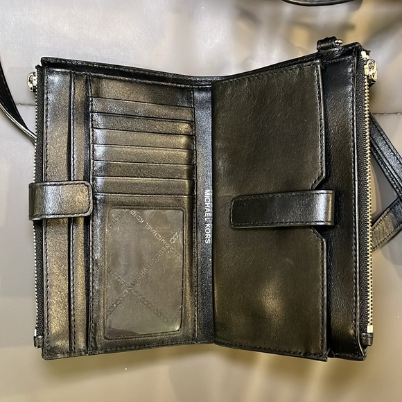 Like New Michael Kors Bedford Legacy Medium Logo Satchel & Wallet Set - Picture 3 of 6